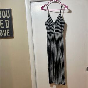 NWT eyeshadow, romper size small